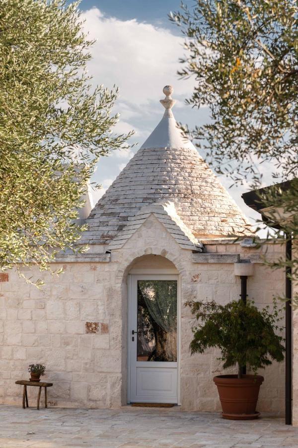 Il Trullo Delle Due Lune Noci Bagian luar foto